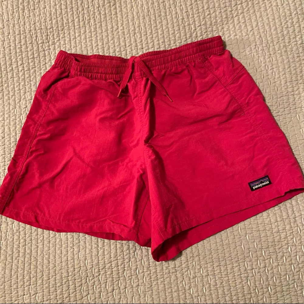 Patagonia women’s baggies EUC